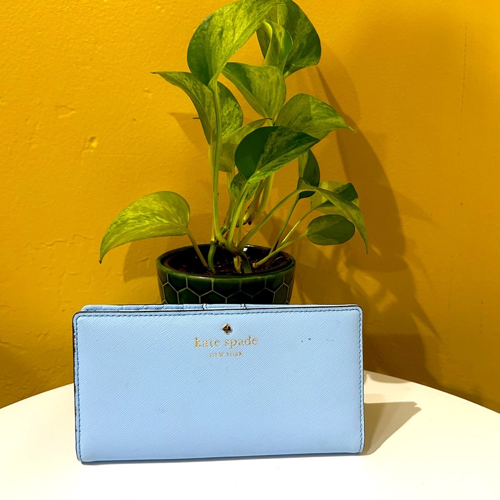 *Like New* Kate Spade Cameron Street Stacy Wallet
